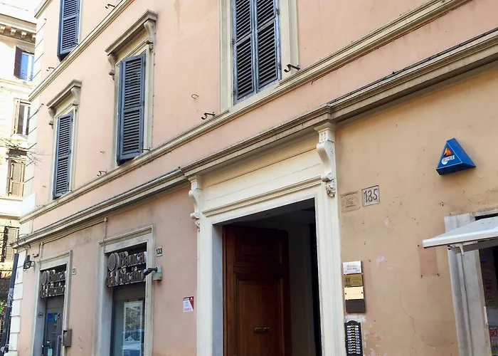 Konukevi Vatican 4*